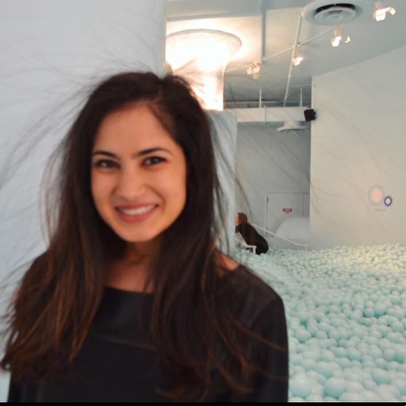 Meet your Posher, Jasmine - Picture 5 of 8